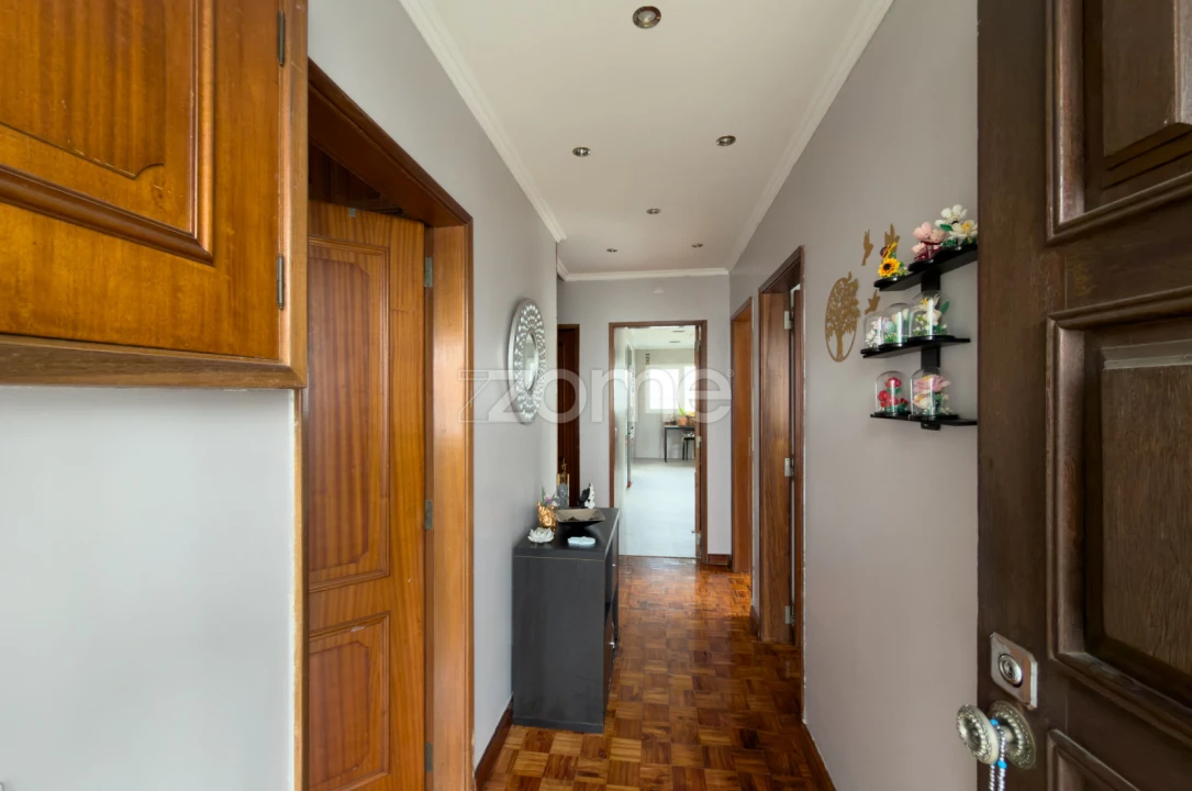 Moradia T4 para Venda em Pontinha e Famões Foto 13