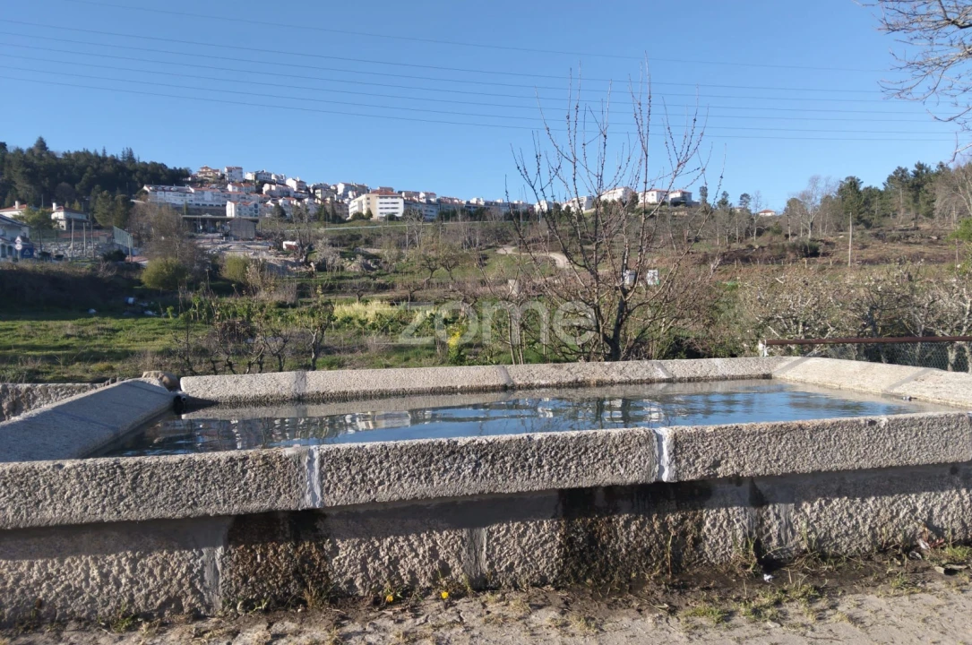 Moradia T3 para Venda em Guarda Foto 18