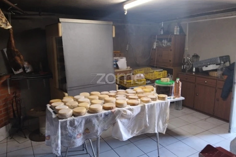 Moradia T3 para Venda em Guarda Foto 17