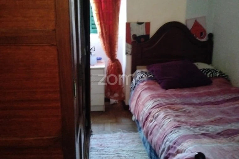 Moradia T3 para Venda em Guarda Foto 9