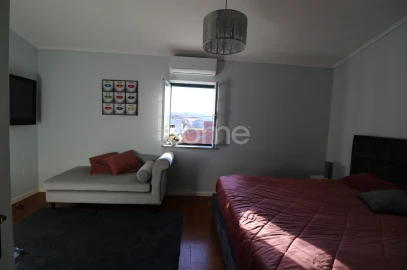 Moradia T5 para Venda em Oliveira do Hospital e São Paio de Gramaços