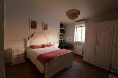 Moradia T5 para Venda em Oliveira do Hospital e São Paio de Gramaços