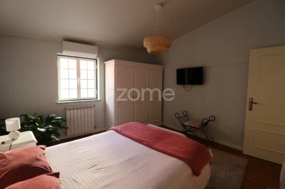 Moradia T5 para Venda em Oliveira do Hospital e São Paio de Gramaços