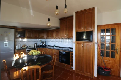 Moradia T5 para Venda em Oliveira do Hospital e São Paio de Gramaços