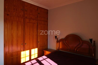 Moradia T5 para Venda em Oliveira do Hospital e São Paio de Gramaços