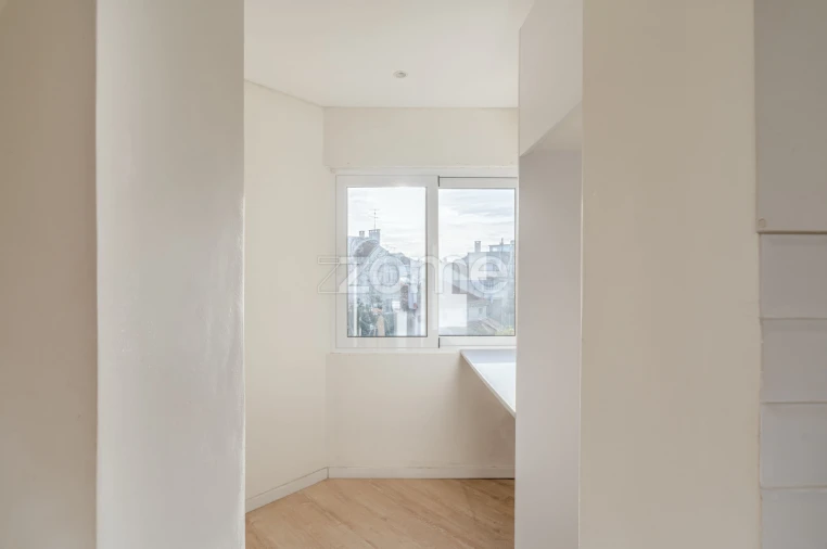 Apartamento T3 para Venda em Queluz e Belas Foto 6