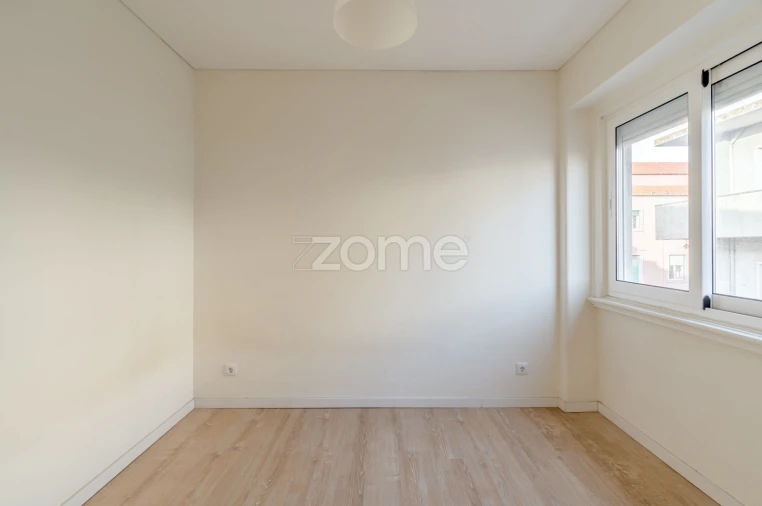 Apartamento T3 para Venda em Queluz e Belas Foto 10