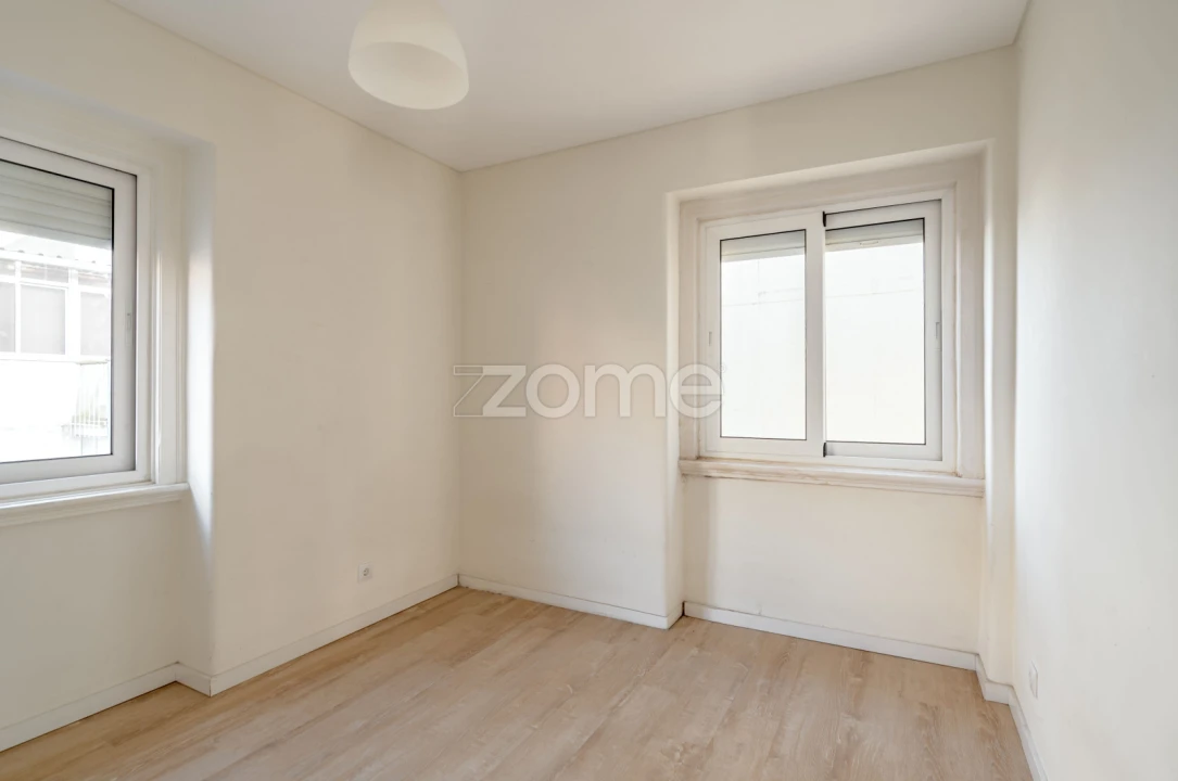 Apartamento T3 para Venda em Queluz e Belas Foto 16