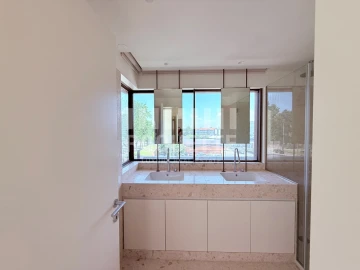 Apartamento T2 para Venda em Aldoar, Foz do Douro e Nevogilde