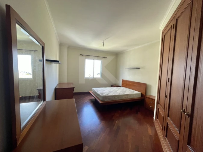 Apartamento T3 para Arrendamento em São Martinho Foto 15