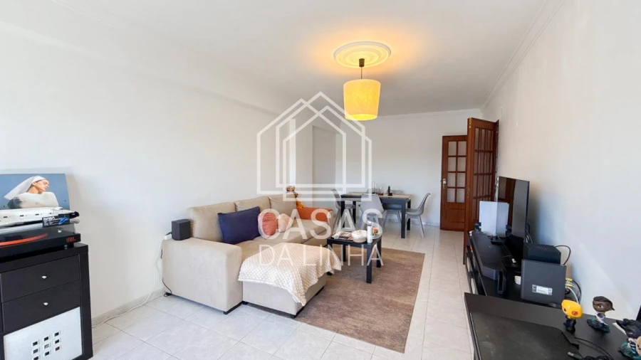 Apartamento T2 para Arrendamento em Massamá e Monte Abraão Foto 12