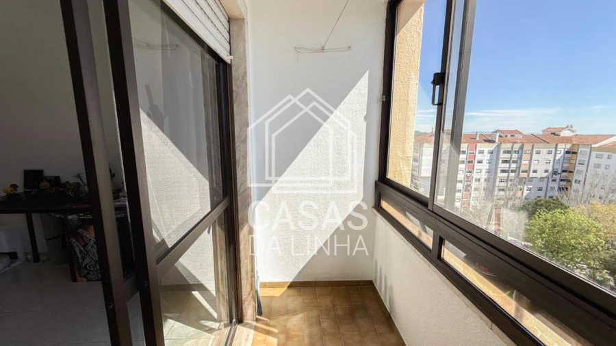 Apartamento T2 para Arrendamento em Massamá e Monte Abraão Foto 13