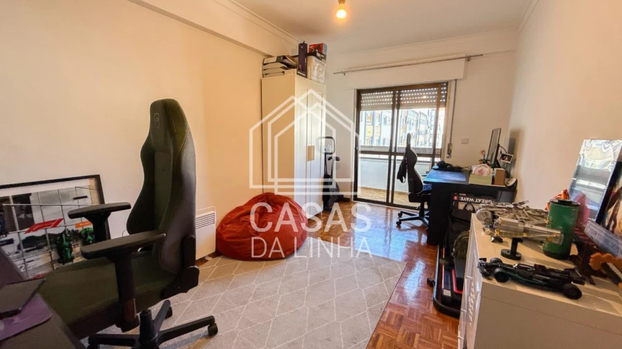 Apartamento T2 para Arrendamento em Massamá e Monte Abraão Foto 19