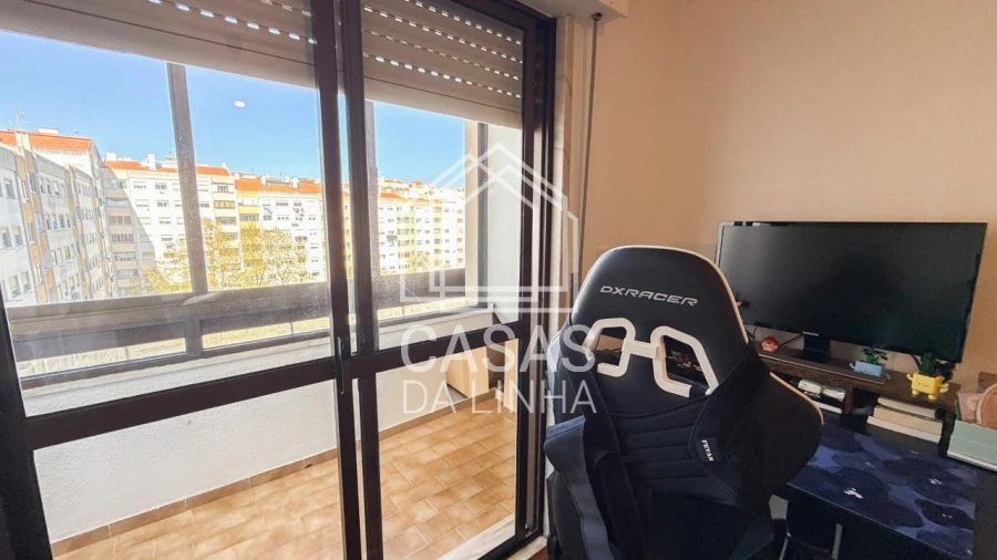 Apartamento T2 para Arrendamento em Massamá e Monte Abraão Foto 22