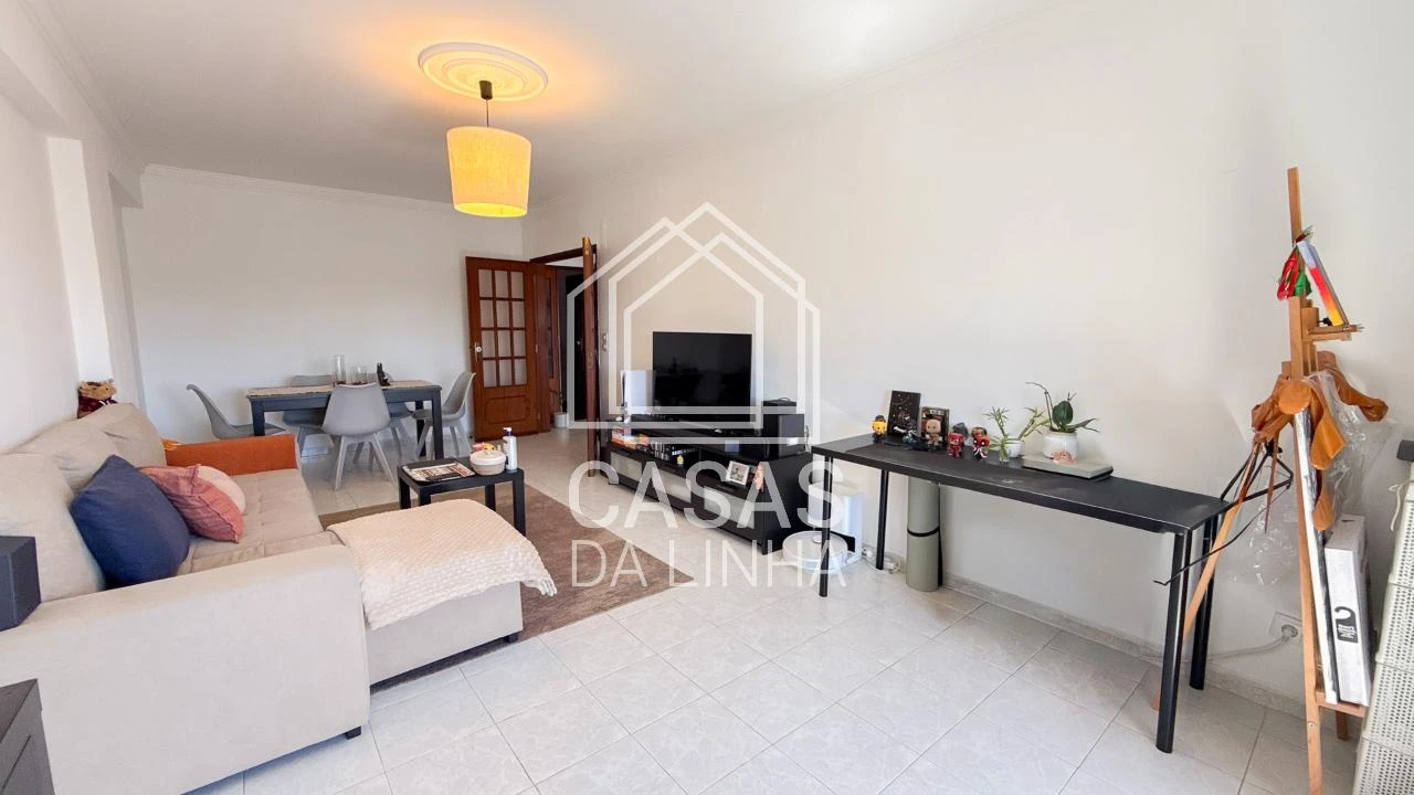 Apartamento T2 para Arrendamento em Massamá e Monte Abraão Foto 8