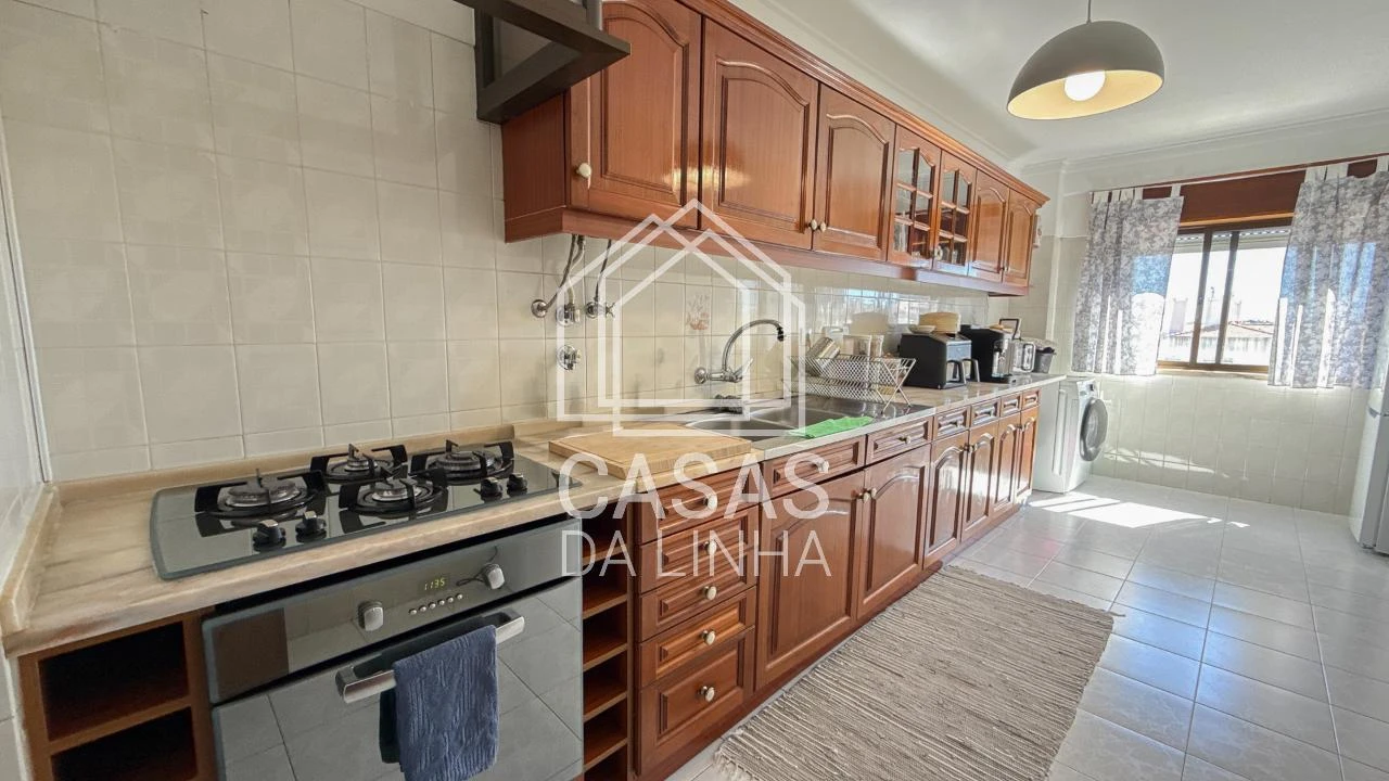 Apartamento T2 para Arrendamento em Massamá e Monte Abraão Foto 3