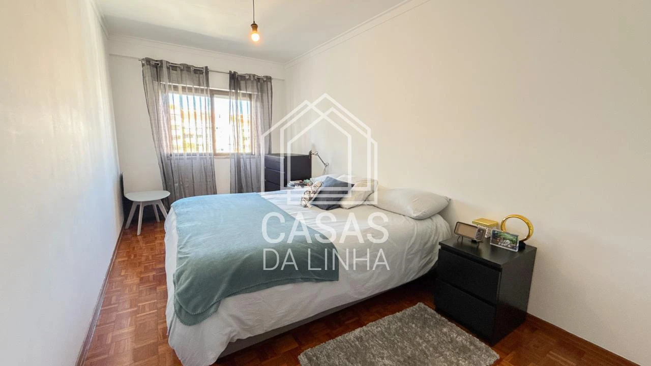 Apartamento T2 para Arrendamento em Massamá e Monte Abraão Foto 18