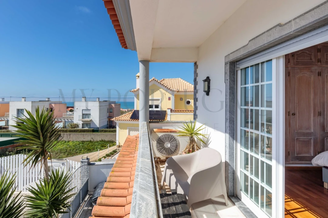 Moradia T5 para Venda em Santo Isidoro Foto 18