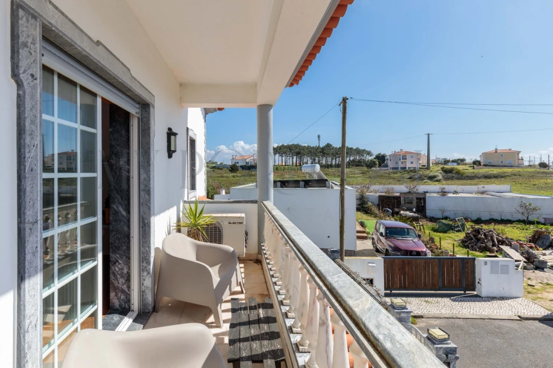 Moradia T5 para Venda em Santo Isidoro Foto 19