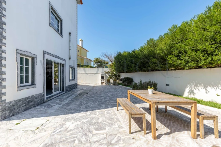 Moradia T5 para Venda em Santo Isidoro Foto 8