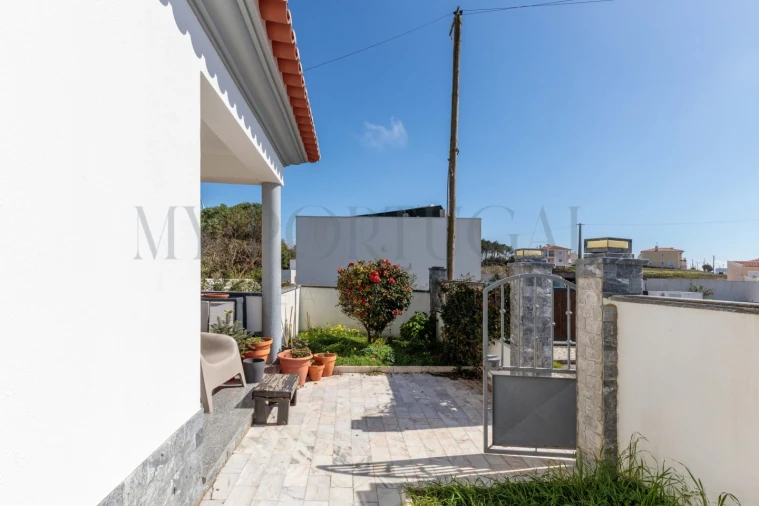 Moradia T5 para Venda em Santo Isidoro Foto 21