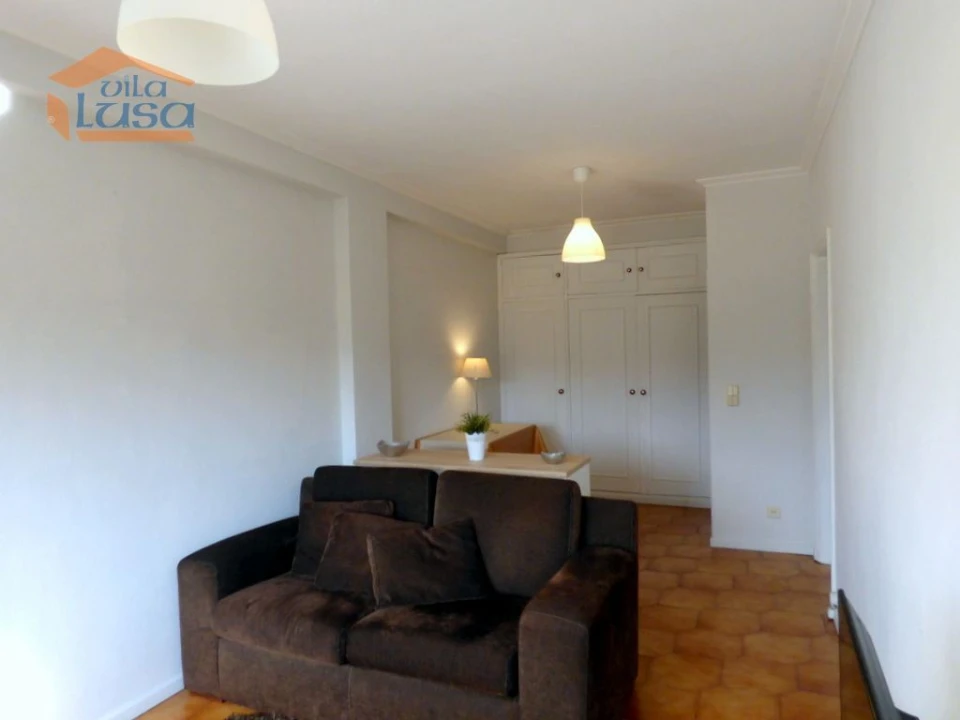 Apartamento T1 para Arrendamento em Paranhos Foto 9