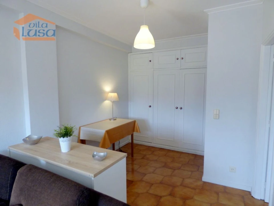 Apartamento T1 para Arrendamento em Paranhos Foto 12