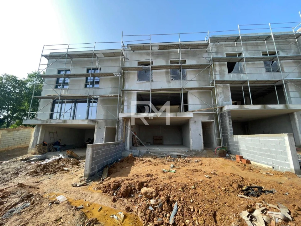 Moradia T3 para Venda em Valongo Foto 2