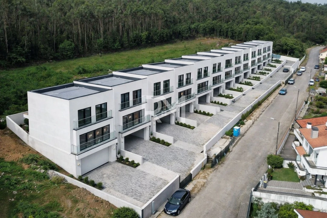 Moradia T3 para Venda em Valongo Foto 1