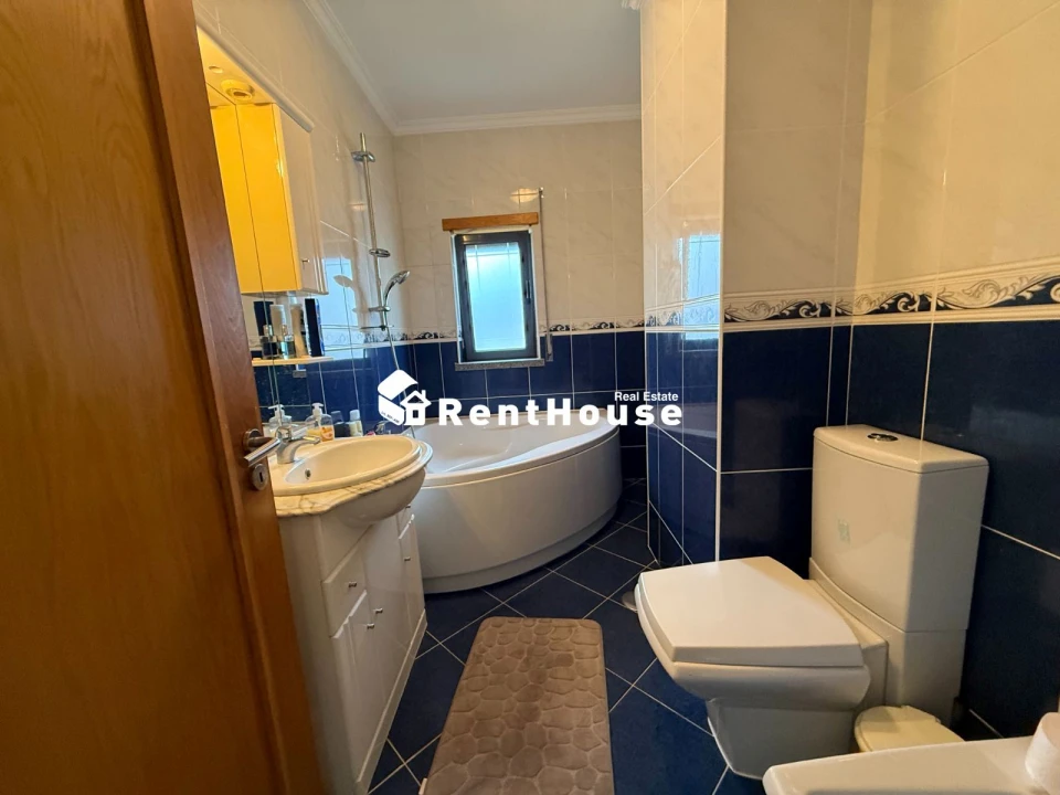 Moradia T4 para Venda em Buarcos Foto 22