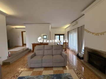 Moradia T4 para Venda em Buarcos