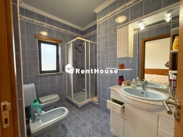 Moradia T4 para Venda em Buarcos