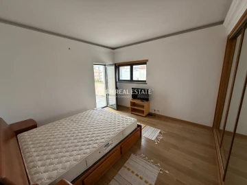 Moradia T4 para Venda em Buarcos