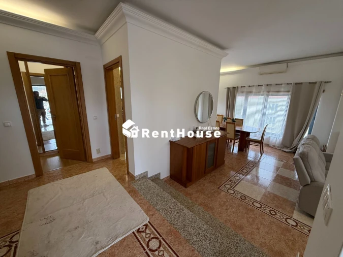 Moradia T4 para Venda em Buarcos Foto 3