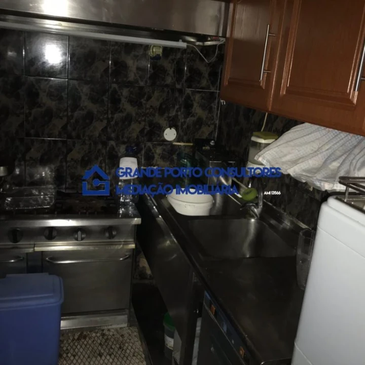 Loja para Arrendamento em Aguas Santas Foto 8