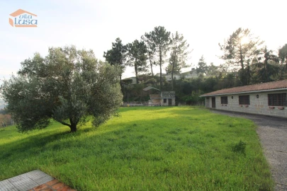 Moradia T5 para Venda em Oliveira do Douro