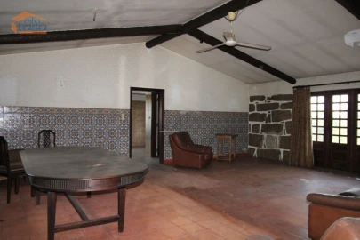 Moradia T5 para Venda em Oliveira do Douro