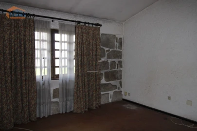 Moradia T5 para Venda em Oliveira do Douro