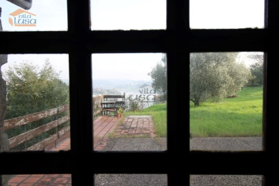 Moradia T5 para Venda em Oliveira do Douro