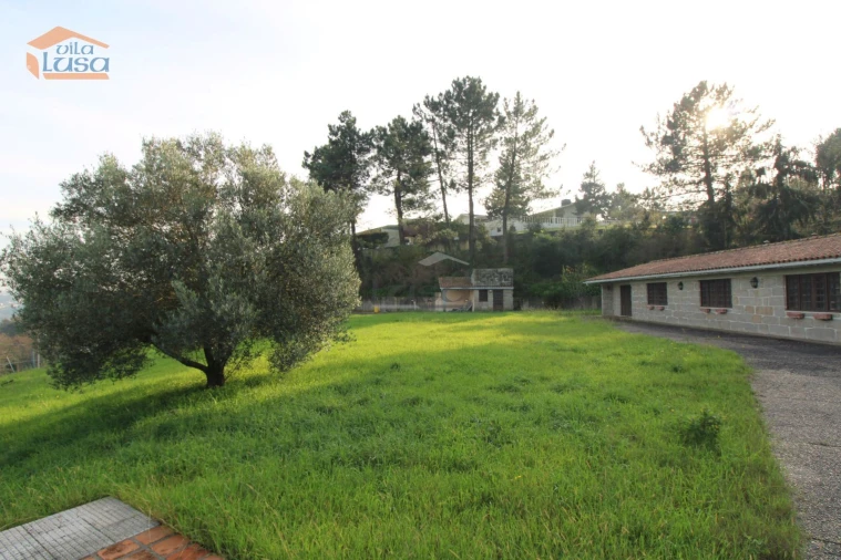 Moradia T5 para Venda em Oliveira do Douro Foto 8