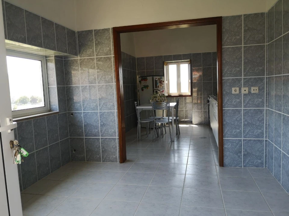 Moradia T4 para Venda em Escariz Foto 7