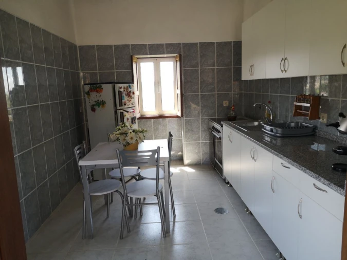 Moradia T4 para Venda em Escariz Foto 8