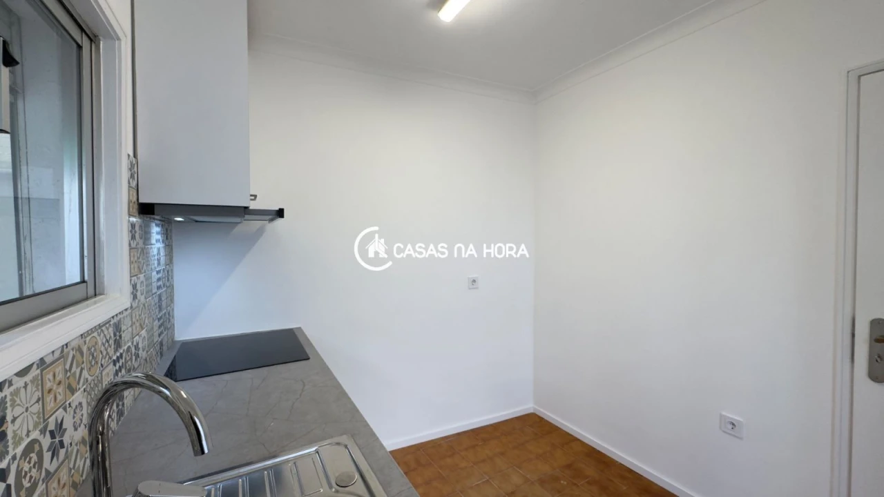 Apartamento T2 para Arrendamento em Avintes Foto 5