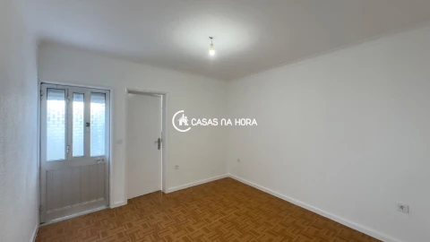 Apartamento T2 para Arrendamento em Avintes