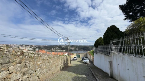 Apartamento T2 para Arrendamento em Avintes