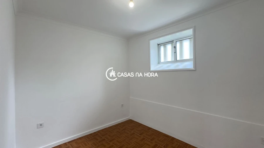 Apartamento T2 para Arrendamento em Avintes Foto 14