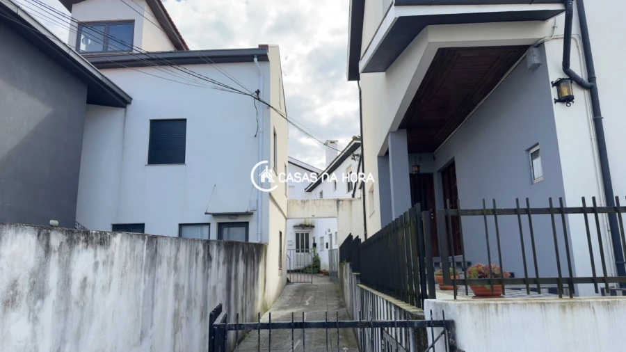 Apartamento T2 para Arrendamento em Avintes Foto 21