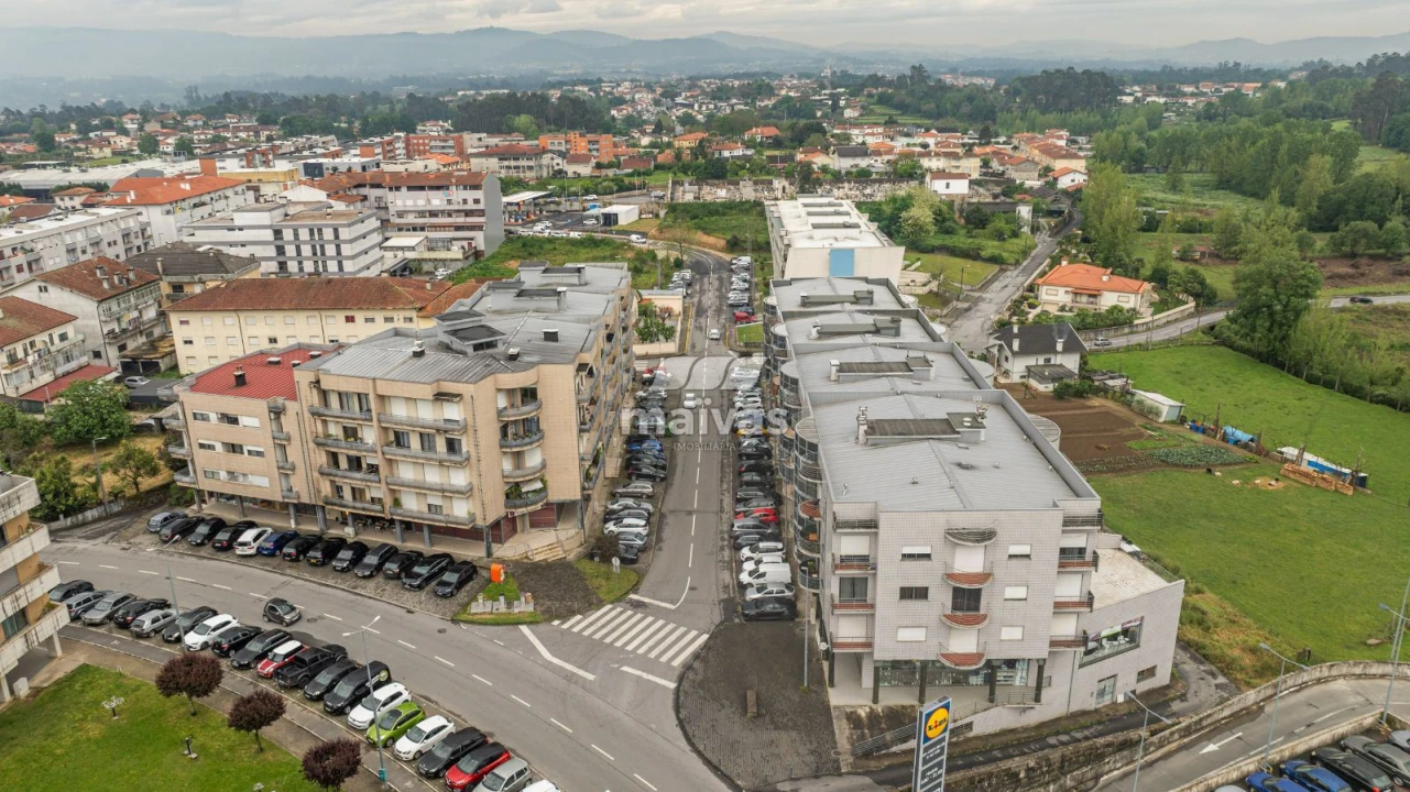 Apartamento T3 para Venda em Vila Verde e Barbudo Foto 1
