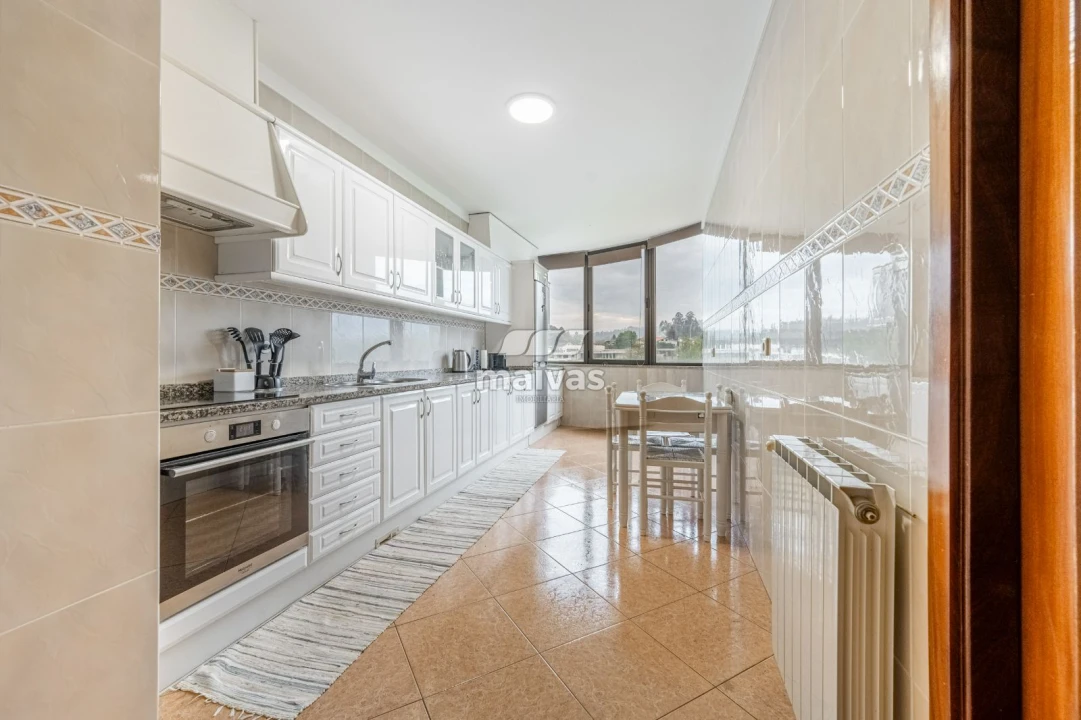 Apartamento T3 para Venda em Vila Verde e Barbudo Foto 4