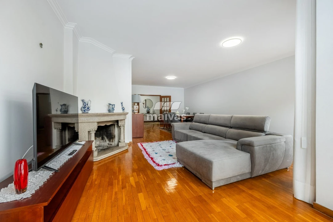 Apartamento T3 para Venda em Vila Verde e Barbudo Foto 8